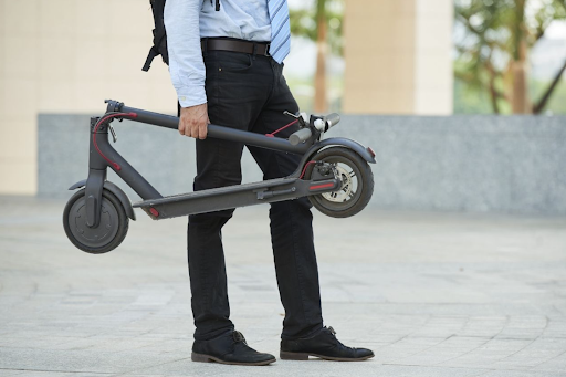 Lightweight electric scooter
